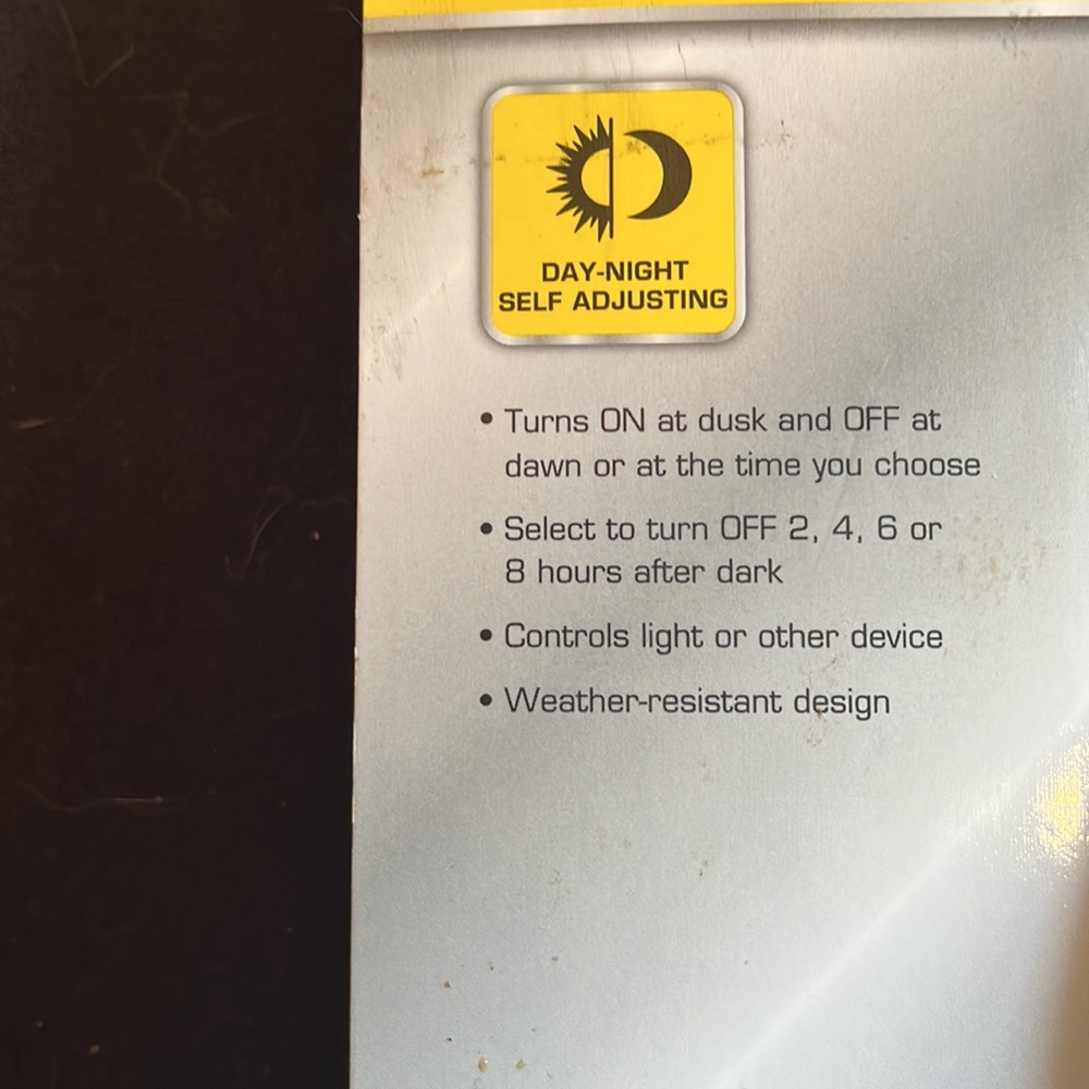 Outdoor Plug-In Light Sensing Timer. Defiant. - Picture 2 of 5